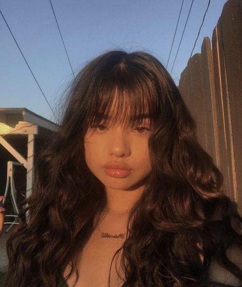 ✧ Pinterest: @pushaLey ❥ Haircuts Length, Bangs Aesthetic, Veil Updo, Aesthetic Hairstyles, Hairstyles Aesthetic, Instagram Baddie, Bangs Curly, Bangs Hairstyles, Pinterest Hair