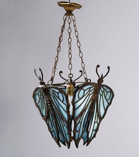 Vintage butterfly ceiling light Art Nouveau Bedroom, Art Nouveau Lamps, Lampe Art Deco, Design Art Nouveau, Apartment Stuff, Tiffany Lamp, زجاج ملون, Lamp Art, European Home Decor