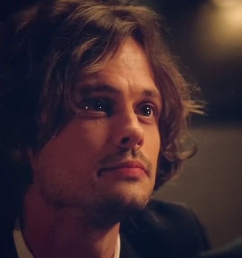 his puppy dog eyes omg Spencer Reid Eyes, Spencer Reid Puppy Eyes, Puppy Dog Eyes People, Spencer Reed, Dr Reid, Dr Spencer Reid, Puppy Dog Eyes, Crimal Minds, Puppy Eyes