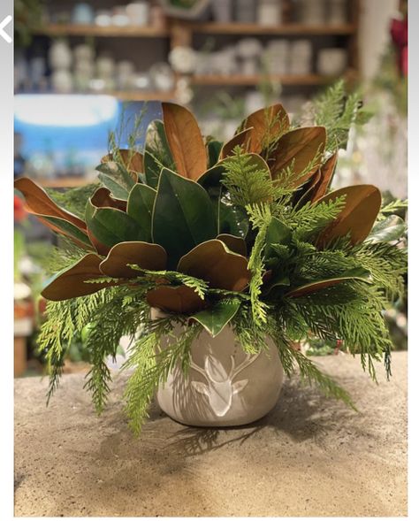 Magnolia Greenery Wedding, Christmas Small Centerpieces, Magnolia Leaf Centerpiece, Magnolia Leaves Centerpiece, Evergreen Planters, Greenery Centerpieces, Boxwood Wreaths, Porch Pots, Winter Planters