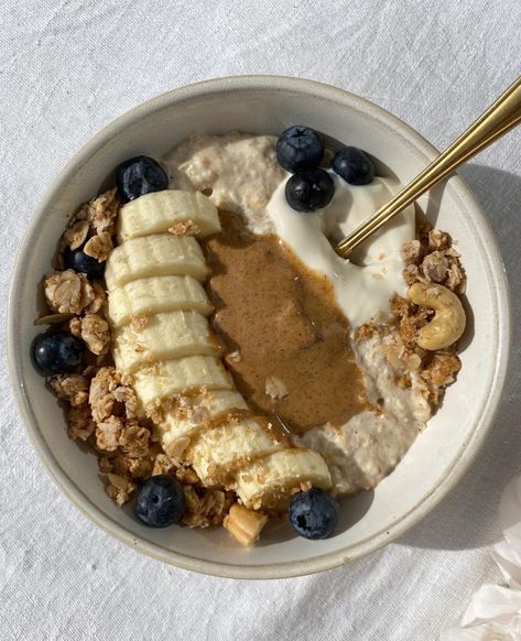 Breakfast Yogurt Bowl, Butter Spreads, High Protein Peanut Butter, Protein Peanut Butter, Low Sugar Diet, Fruit Smoothie Recipes, Food Is Fuel, Keto Meal, High Protein Recipes