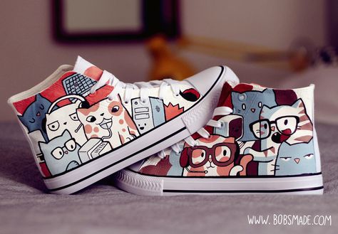 Cat Computer, Canvas Shoes Diy, Salad Cheese, Recipe For Pasta, Painted Converse, Painting Shoes, Custom Vans Shoes, Painted Shoes Diy, Custom Sneakers Diy