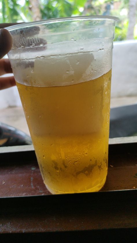 Bebidas Fake, Foto Fake, Drinking Beer, Pint Glass, Low Profile, Beer, Anime