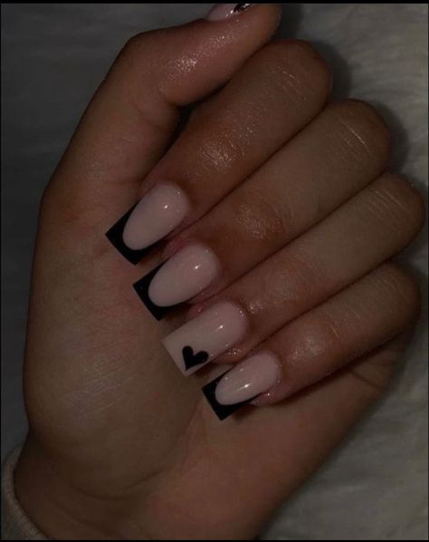 Acrylic Nails Nude, Acrylic Toe Nails, Acrylic Nail Set, Racun Shopee, Short Square Nails, Colored Acrylic Nails, Girly Acrylic Nails, Work Nails, French Tip Acrylic Nails