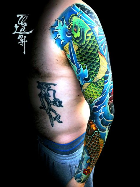 Koi Fish Tattoo Traditional, Fish Tattoo Traditional, Koi Fish Tattoo Forearm, Japanese Tattoo Koi, Dragon Koi Tattoo Design, Japanese Koi Fish Tattoo, Koi Tattoo Sleeve, Pisces Tattoo Designs, Koi Tattoo Design