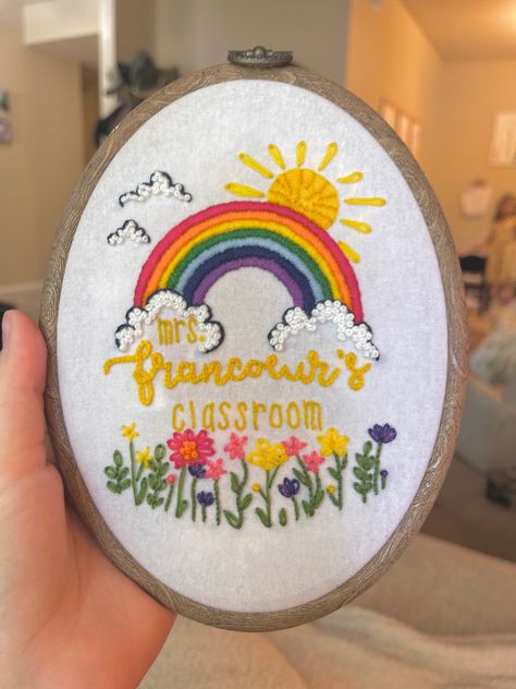 Teacher Embroidery Gifts, Embroidery Teacher, Teacher Embroidery Designs, Teacher Embroidery, Simple Hand Embroidery Patterns, String Crafts, Embroidery Gifts, Fabric Yarn, Classroom Inspiration