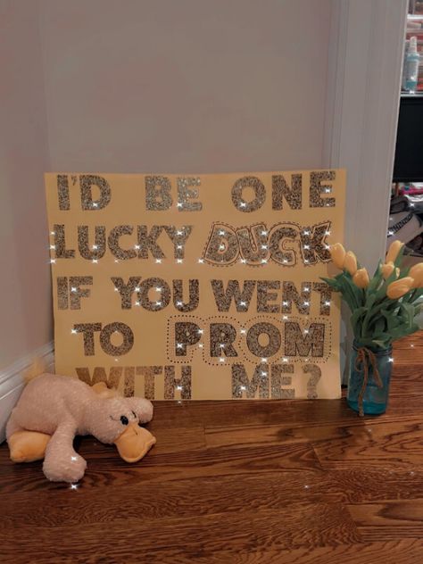 Romantic Promposal, Unique Promposal Ideas, Promposal Ideas For Her, Promposal Funny, Funny Promposal Ideas, Promposal Ideas For Him, Girl Ask Guy, Creative Prom Proposal Ideas, Cute Hoco Proposals