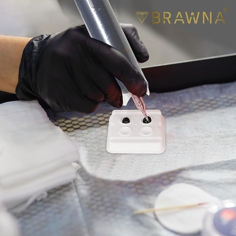 💧 Keep Your Workspace Clean and Organized! 💉 Introducing Brawna’s Disposable Ink Trays, the perfect solution for microblading and PMU pigment organization. Say goodbye to messy workstations and hello to hassle-free procedures! Get yours today and elevate your PMU game. #microblading #browtattoo #pmuartist #brawnabeauty #lipblushing #lipblush #pmupractice #cosmetictattoo #tinadavies #BRAWNA #LipMapping #liptattoo #pmutips #liptattooing Brow Tattoo, Cosmetic Tattoo, Lip Tattoos, Microblading, Work Space, On Instagram, Quick Saves, Instagram