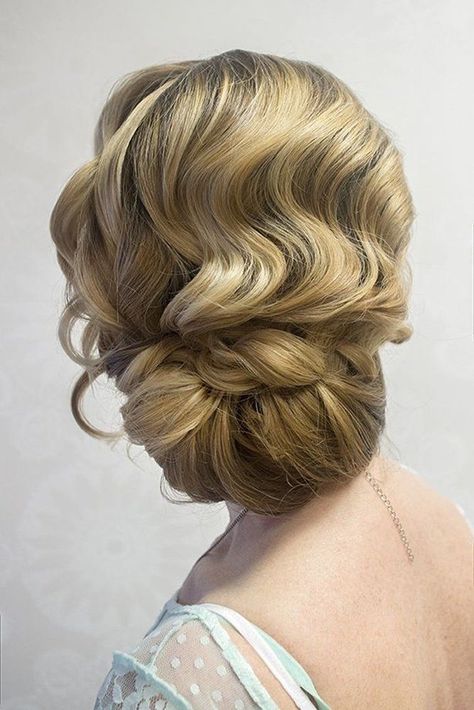 New Bridal Hairstyle, Hairstyle Prom, Wavy Updo, Hairstyles Vintage, Hairstyles Elegant, Retro Wedding Hair, Wavy Wedding Hair, Gorgeous Hairstyles, Vintage Wedding Hair