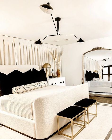 Black White Gold Wood Bedroom, Beige And Gold Bedroom Aesthetic, Gatsby Bedroom Ideas, Black White Beige Gold Bedroom, Bedroom Inspirations Black And Gold, Black White And Gold Home Aesthetic, Neutral Bedroom With Black And Gold Accents, Black White Beige And Gold Bedroom, Green Gold Black Cream Bedroom