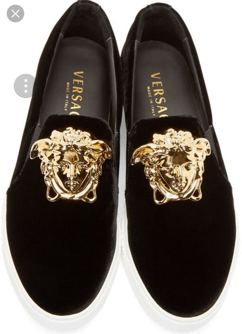 Aesthetic Vans, Versace Sneakers, Shoes Aesthetic, Vintage Hipster, Velvet Slippers, Versace Shoes, Vintage Versace, Simple Shoes, Elegante Casual