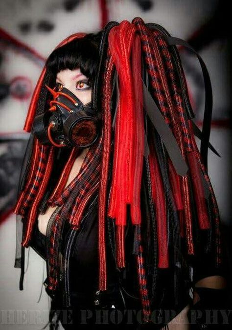 Cybergoth Fashion, Industrial Goth, Cybergoth Style, Goth Outfit Ideas, Gothic Mode, Goth Subculture, Cyberpunk Fashion, Goth Beauty, Futuristic Fashion