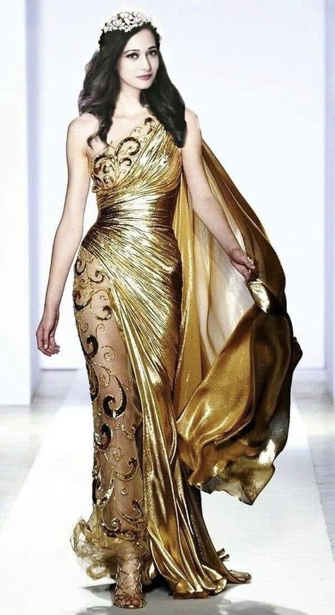 Golden Fantasy Dress, Saree Runway, Gold Gowns Elegant, Gold Fantasy Dress, Gold Goddess Dress, Golden Outfit, Opera Dress, Black Dress Elegant, Chic Black Outfits