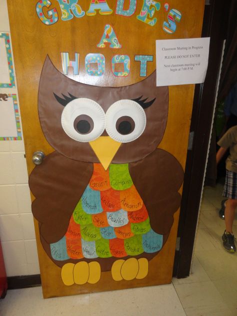 Owl Classroom Door, Owl Door Decorations, Owl Bulletin Boards, Preschool Door, Body Parts Preschool, Owl Theme Classroom, Owl Door, Owl Classroom, Preschool Classroom Decor