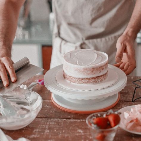 Guys Baking Aesthetic, Male Baker Aesthetic, Man Baking Aesthetic, Baking Show Aesthetic, Bakeing Girl Aesthetic, Someone Baking Aesthetic, Working At A Bakery Aesthetic, Man Baking, Baking Aesthetic