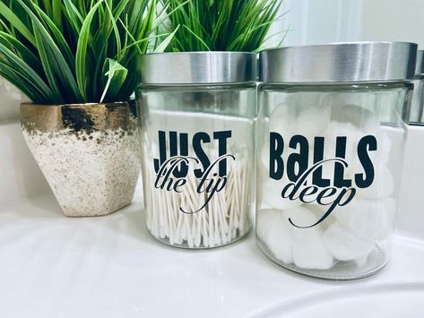 Wicker Bathroom, Toilet Paper Basket, Bathroom Jars, Bathroom Hacks, Bathroom Baskets, Restroom Decor, Jar Art, Funny Bathroom Decor, Clear Glass Jars