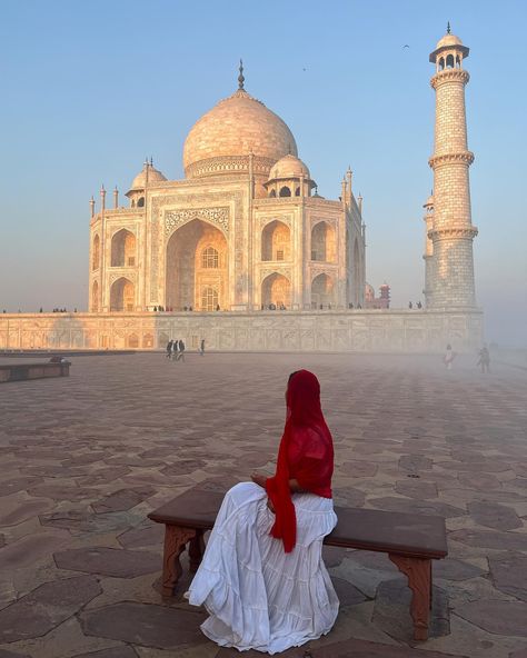 Okay I promise last photo dump from Taj Mahal .. atleast for a lil while 🙊 . . . . . . . [taj mahal, Agra, india travel, seven wonders of the world, indian travel couple] . #fy #tajmahal #taj #waahtaj #tajmahalindia #sevenwonders #sevenwondersoftheworld Taj Mahal Aesthetic Girl, Tajmahal Couple Photos, India Instagram Pictures, Tajmahal Photography Taj Mahal, Taj Mahal Photo Ideas, Agra Aesthetic, Pictures To Take, India Travel Aesthetic, Taj Mahal Aesthetic