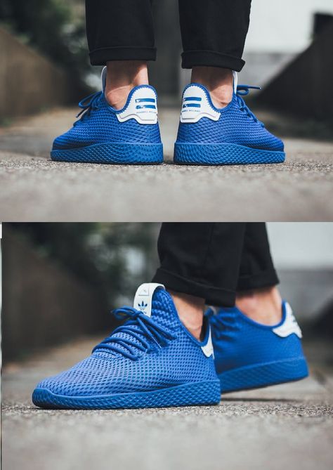 Pharrell Williams x Adidas Tennis Hu ‘Solids Pack’ http://www.adidas.fr/chaussure-pharrell-williams-tennis-hu/BY8719.html?cm_mmc=AdieAffiliates_PHG-_-sneakersactus-_-home-_-bs-&cm_mmca1=FR&dclid=CJTZwI-7mNYCFfIS0wodJD4PGw Sneakers Inspiration, Nmd Adidas, Williams Tennis, Adidas Pharrell Williams, Leather Sneakers Men, Adidas Tennis, Shoes Sneakers Nike, Pharrell Williams, Best Sneakers