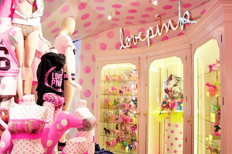 Love Pink Store fashion girly pink clothes shopping store 2000s Victoria Secret, Pink Store, Vs Pink Nation, Tumblr Quality, 2000s Pink, Kei Visual, 2000s Clothes, University Of Louisville, Trashy Y2k