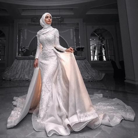 Vintage Mermaid Lace Muslim Wedding Dresses With Detachable Train Long Sleeve Applique Arabic Middle East Hijab Bridal Dress - AliExpress 320 Hijab Bridal Dress, Islamic Wedding Dress, Wedding Dresses Hijab Bride, Arabic Wedding Dresses, Embroidered Wedding Gown, Long Sleeve Bridal Gown, Modest Bridal, Fashion Bride, Lace Applique Wedding Dress