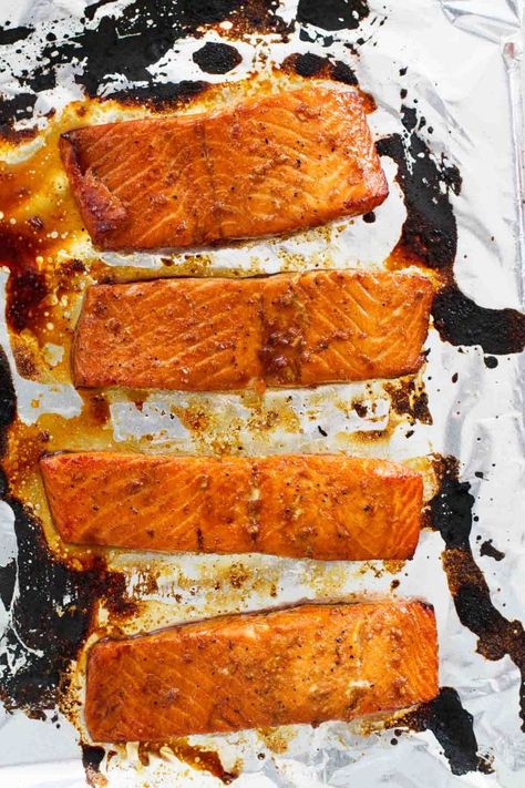 A simple recipe for Soy Ginger Salmon that is bursting with flavor. A few ingredients combine to make the most flavorful marinade. This is a salmon recipe anyone could make! Ginger Salmon Marinade, Soy Ginger Salmon, Stomach Rumbling, Soy Ginger, Ginger Salmon, Salmon Marinade, Salmon Glaze Recipes, College Meals, Glazed Salmon