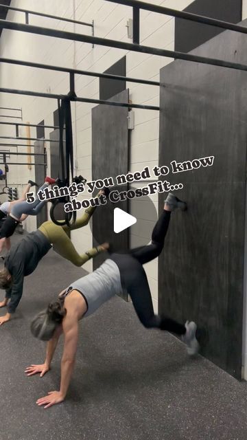 50’s & Fit - Susana Mandelli on Instagram: "Did I miss anything?? 
@dignifiedcrossfit 
#crossfit #crossfitbrasil #grayhair #agepositive #healthhabits #proaging @agingwith_style_and_grays @ginalapertosa" Muscle Ups Crossfit, Crossfit Garage Gym Workout, Crossfit Before And After Women, Crossfit Body Transformation, Crossfit Before And After, Crossfit Motivation Women, Crossfit Aesthetic, Crossfit Outfit Women, Crossfit Garage Gym