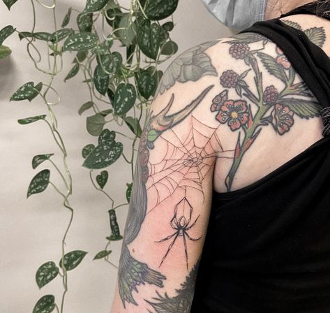 Tattoos With Black Background, Spider Web Tattoo Thigh, Tattoos Alt, Spider Tats, Body Doodles, Widow Tattoo, Purple Flower Tattoos, Black Widow Tattoo, Flower Shoulder Tattoo