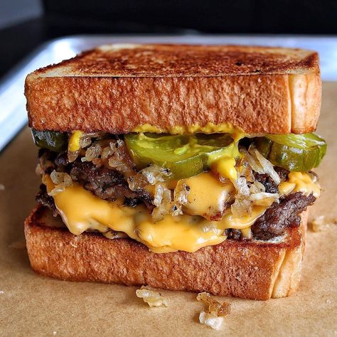 Now this is a mighty fine looking sammich!  Smash burger on Texas Toast by Plazoo! �😋
🍔
🍔
📷 @plazoo_bbq Hope everyone has a great weekend! Double Smash with grilled onions on Texas toast!
🍔
🍔
#burger #theburgershow #texastoast #smashburger #burgers #cheeseburger #doublecheeseburger #foodphotography #virginiabeach #burgerlover #foodporn #blackstonerecipes #blackstonegriddle #pickles #toast #zooque #hamburger #plazoobbq
🍔
🍔
👇 Send SAMMICH NOW! 👇 Sautéed Onions, Texas Toast, Sliced Bread, Homemade Pickles, Burger Sauce, Grilled Onions, Smash Burger, Tasty Foods, Dinner Meals