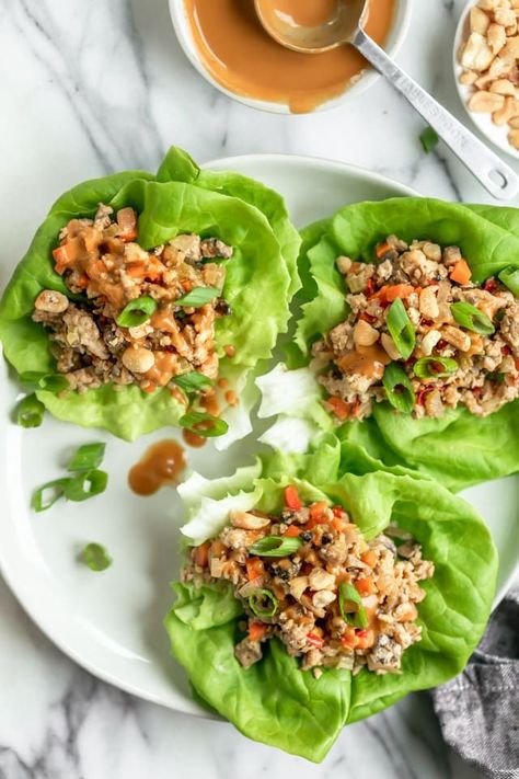 Chicken Lettuce Cups, Avocado Tomato Salad, Lettuce Seeds, Recipe For Chicken, Lettuce Cups, Chicken Lettuce Wraps, Avocado Tomato, Picnic Food, Lettuce Wraps