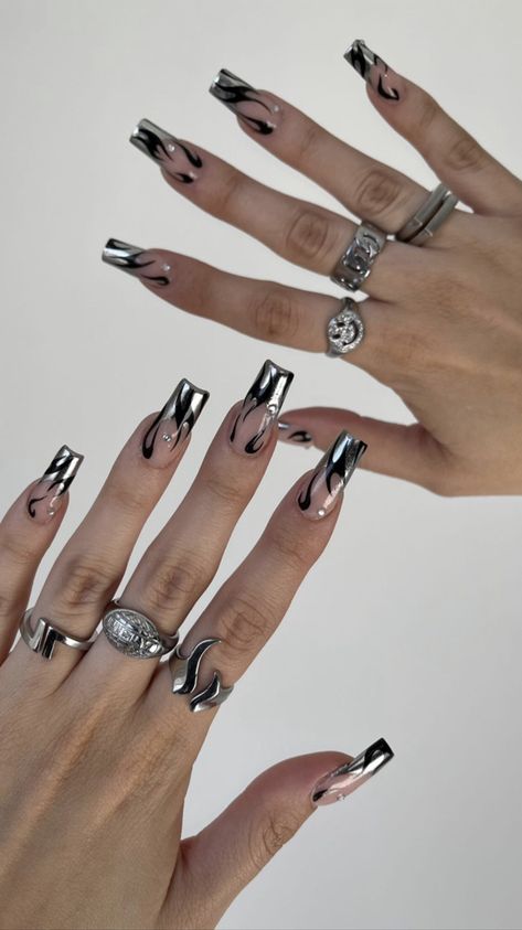 Ateez Nails, Simple Nail Art, Edgy Nails, Goth Nails, Grunge Nails, Simple Acrylic Nails, Classy Acrylic Nails, Simple Nail, Dream Nails