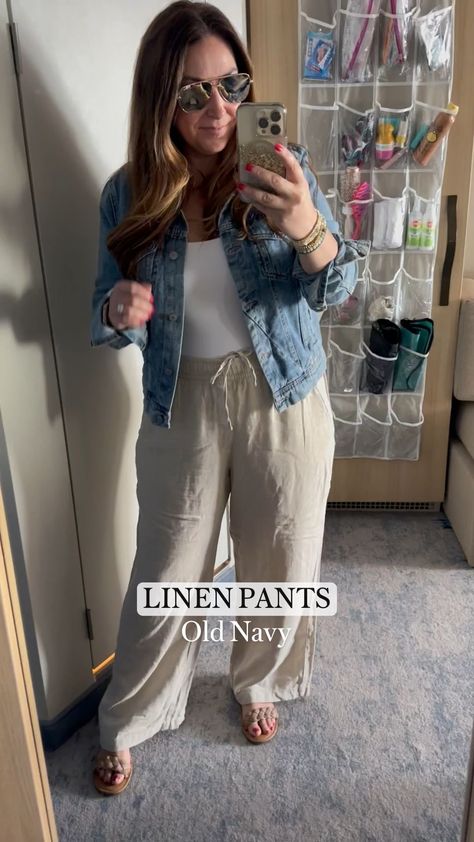 Summer 2024 Outfits Women Midsize, Midsize Summer Business Casual Outfits, Light Blue Capris Outfit, Mid Size Linen Pants Outfit, How To Style Beige Linen Pants, Simple Mom Outfits Plus Size, How To Style Linen Pants Plus Size, Everyday Spring Outfits Plus Size, Old Navy Outfits 2023 Summer