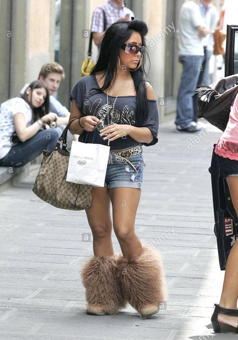 Snookie Jersey Shore Outfits, Jersey Shore Outfits, Cabs Are Here, Nicole Polizzi, Party Rock, Jersey Shore, Fitness Inspo, Party Outfit, Favorite Tv Shows