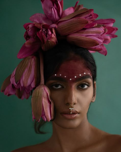 Indian Editorial Shoot, Makeup Shoot Ideas, Creative Shoot Ideas, Indian Editorial, Post Reference, Makeup Shoot, Creative Shoots, Artistic Fashion Photography, Expressions Photography