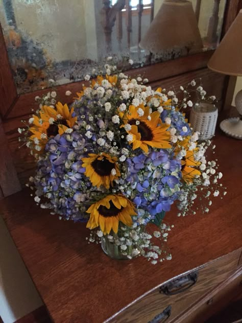 Hydrangeas And Sunflowers, Sunflower And Blue Hydrangea Centerpieces, Sunflowers And Blue Hydrangeas, Sunflowers And Hydrangeas Bouquet, Sunflowers And Baby Breath, Sunflower Hydrangea Bouquet, Sunflower And Baby Breath Bouquet, Sunflower Bouquet Ideas, Hydrangea And Sunflower Bouquet