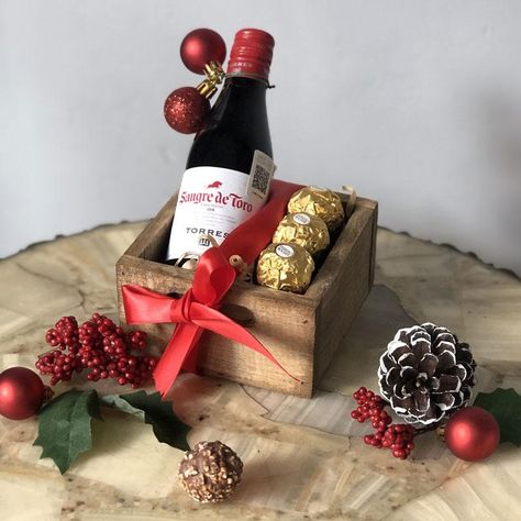 Chocolates Ferrero, Happy 50th, Magic Box, Candy Store, Boyfriend Anniversary Gifts, Christmas Box, Creative Gifts, Gift Baskets, Anniversary Gifts