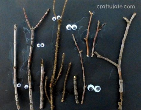 spooky branch forest Crafts Toddlers, Spooky Woods, Forest Crafts, Crafts For Toddlers, Halloween Crafts For Toddlers, October Crafts, Boo Tiful, Fun Halloween Crafts, Halloween Preschool