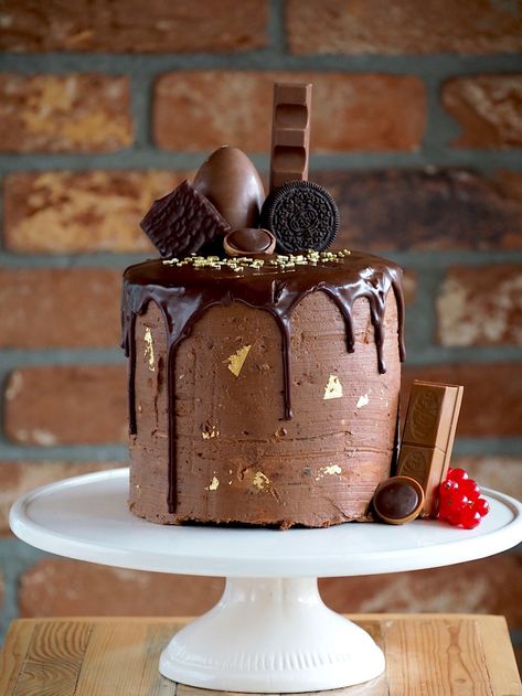 Duper Cake, Chocolate Cake Designs, Mini Bolo, Keto Chocolate Cake, Chocolate Drip Cake, Birthday Cake For Him, Cake Decorating Piping, Birthday Cake Chocolate, Chocolate Drip