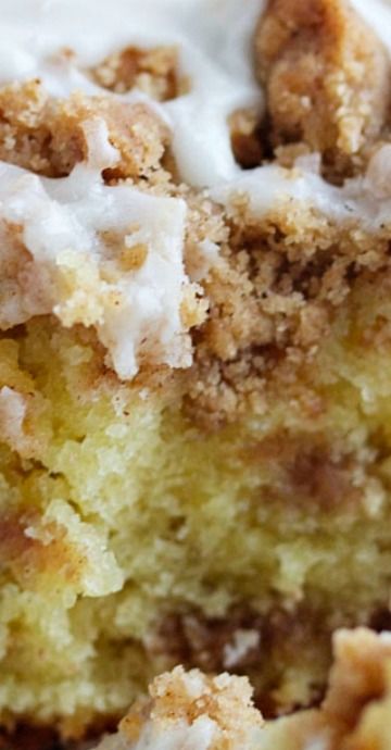 Sour Cream Streusel Coffee Cake, Sour Cream Cinnamon Muffins, Cinnamon Roll Coffee Cake Taste Of Home, Best Sour Cream Coffee Cake, Cinnamon Sour Cream Bundt Cake, Sour Cream Coffee Cake Recipes Best, Coffee Cake With Sour Cream Recipe, Pioneer Woman Coffee Cake, Pecan Sour Cream Coffee Cake