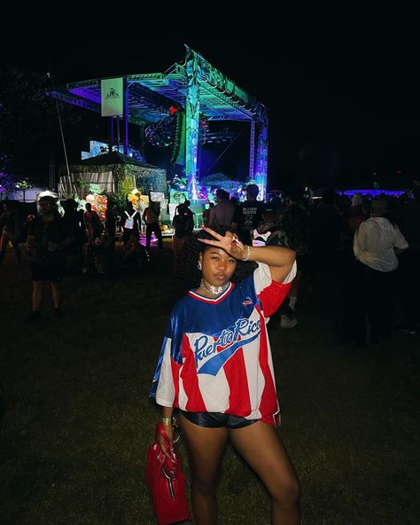 The Puerto Rican princess took over @deep.tropics this year🇵🇷 #fashiongirl #festivalfashion #summerfashion #streetstyle #puertorican #afrolatina #latinax Parade Outfit, Outfit Baddie, Festival Fashion, Puerto Rico, Girl Fashion, This Year, Summer Fashion, Street Style, Quick Saves