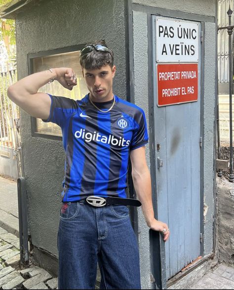 Autumn Summer Outfits, Male Festival Outfits, Inter Milan Jersey, Festival Outfits Men, Child Boy, Guys Clothing Styles, Coachella Outfit, Jersey Outfit, Summer Outfits Men