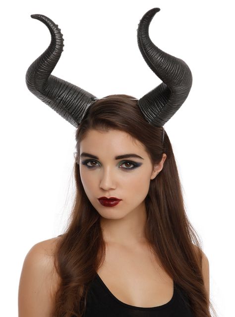 Perfectly evil. Lightweight, comfortable & easy to wear. Adjustable clear elastic headstrap with toggle.<br><ul><li style="LIST-STYLE-POSITION: outside !important; LIST-STYLE-TYPE: disc !important">Imported</li></ul> Maleficent Hair, Maleficent Horns, Horns Costume, Maleficent Movie, Angelina Jolie Maleficent, Wicked Costumes, Maleficent Costume, Disney Maleficent, Novelty Hats