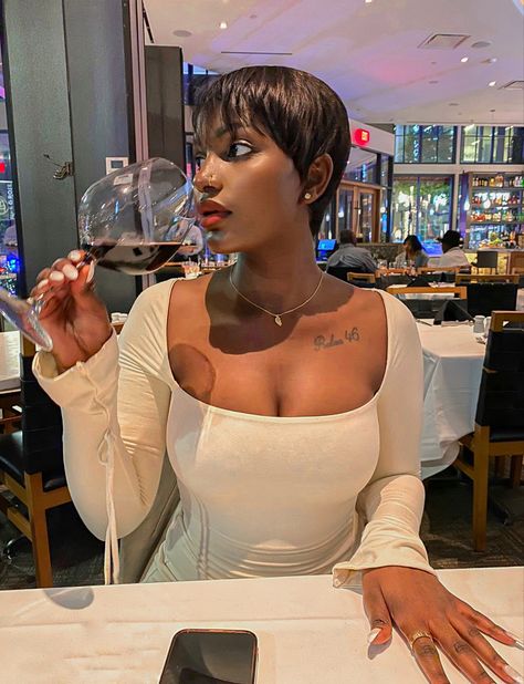 Dinner Table Poses, Glass Dinner Table, Table Poses, Dinner Photos, Face Beat Makeup, 21st Birthday Photoshoot, Photography Posing Guide, Posing Guide, 2nd Anniversary