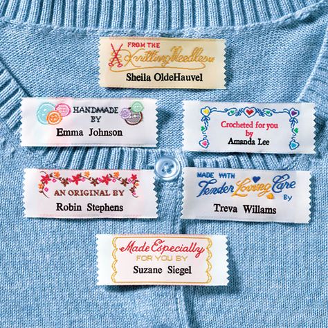 Personalized Woven Labels Ð Custom Fabric Tags Custom Fabric Labels, Clothing Labels Design, Embroidered Labels, Craft Label, Custom Clothing Labels, Sewing Labels, Label Ideas, Labels Design, Quilt Labels