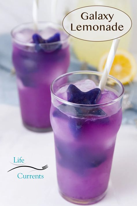 Purple Punch Recipes, Purple Party Foods, Galaxy Lemonade, Purple Lemonade, Food Galaxy, Lemonade Cocktails, Galaxy Desserts, Lila Party, Purple Birthday Party