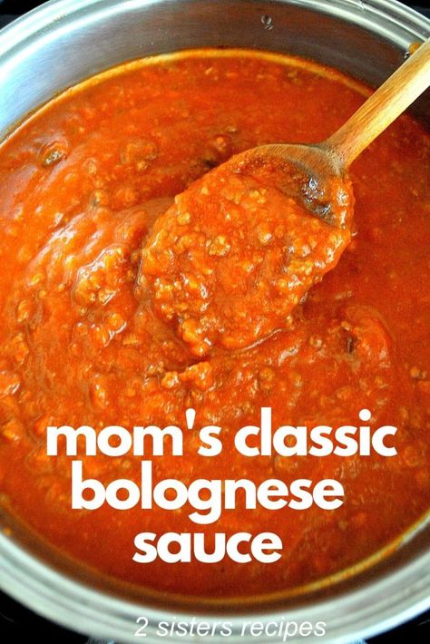 Classic Bolognese, Best Bolognese Sauce, Homemade Bolognese, Bolognese Sauce Recipe, Italian Cuisine Recipe, Bolognese Recipe, 2 Sisters, Best Italian Recipes, Bolognese Sauce