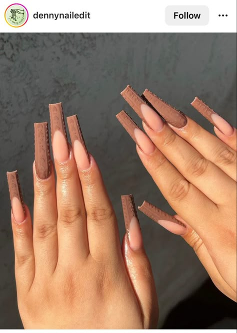 Brown Sweater Nails Acrylic, Almond Sweater Nails, Sweater Print Nails, Brown Sweater Nails, Sweater Weather Nails, Sweater Nails Fall, Sweater Nails Designs, Fall Sweater Nails, Mac Nails