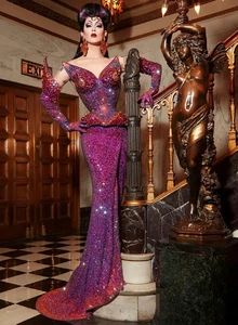 Violet Chachki | RuPaul's Drag Race Wiki | FANDOM powered by Wikia Gloria Groove, Violet Chachki, Drag Queen Outfits, Rupaul Drag Queen, Drag King, Queen Fashion, Dita Von Teese, Drag Queens, Rupaul