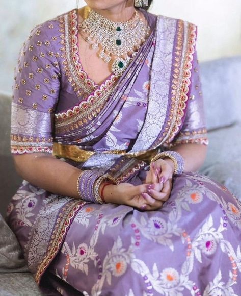 Diamond Blouse Designs, Lavender Banarasi Saree, Banarasi Saree Blouse Designs Latest, Saree Types, Benaras Sarees, Lavender Outfits, Reception Saree, Simple Frock Design, Banaras Sarees