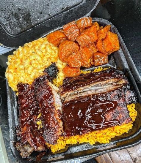 Ribs Soul Food, Soul Food Platter, Survival Clothes, Bbq Platter, Healthy Lunch Snacks, Cookout Food, Food Babe, Delicacy Food, Food Therapy