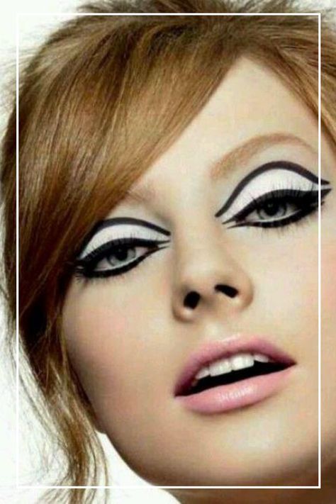 1960s Makeup Eyes, 1960 Makeup, 60s Makeup And Hair, 60s Hair And Makeup, 1960’s Makeup, 60s Eye Makeup, 60’s Makeup, Carnaval Make-up, 1960s Makeup